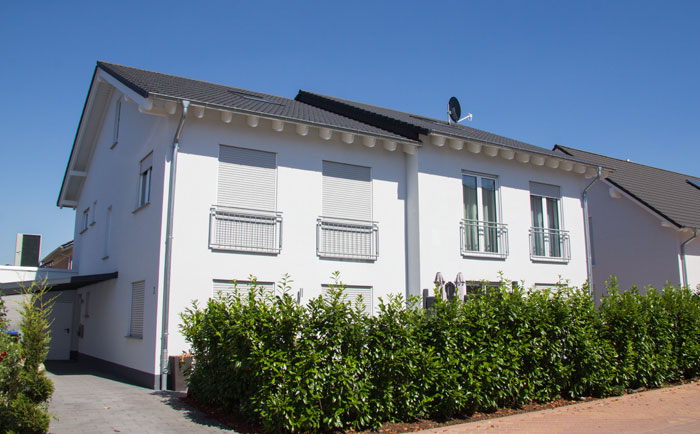 Versetztes Doppelhaus mit Satteldach